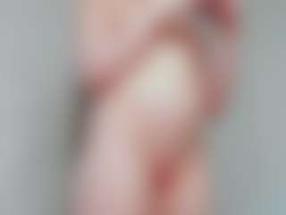Sundy-Rose's Live Sex Cam Show