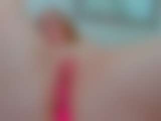 Live cam show with Sundy-Rose - Butt Plug on Free Soda