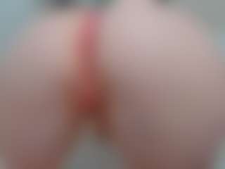 Live cam show with Sundy-Rose - Butt Plug on Camsoda