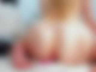 Sundy-Rose's Live Sex Cam Show