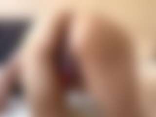 Live cam show with ChloeAllen - Dildo on Fling VIP Chat