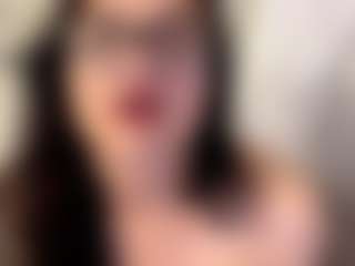 Live cam show with ChloeAllen - Granny Big Tits on Dolls Live