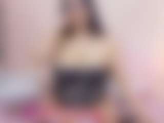 Live cam show with curvybuffgirllll - Lush on studioflirtlive.com