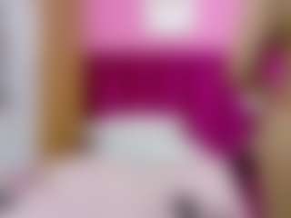 curvybuffgirllll's Live Sex Cam Show