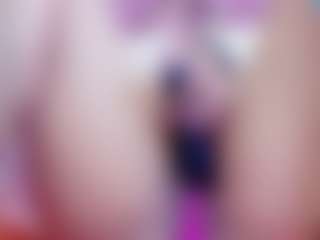 Live cam show with curvybuffgirllll - Joi on crypto-cams