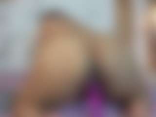 Live cam show with curvybuffgirllll - Mature on TeamSkeetLive