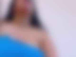 Live cam show with curvybuffgirllll - Nipple Piercings on Pornisteam.com
