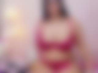 Live cam show with curvybuffgirllll - Eating Pussy on AdultVida.com