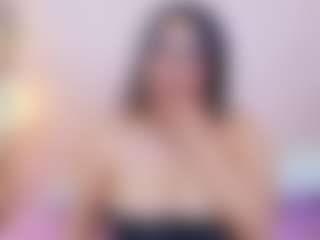 Live cam show with curvybuffgirllll - Lush Mature on TottyGirls