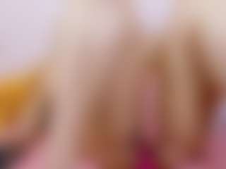 Live cam show with curvybuffgirllll - Curvy Teen (18+) on Chatstar