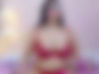 Live cam show with curvybuffgirllll - Spank Mature on Mixed Magazine Live