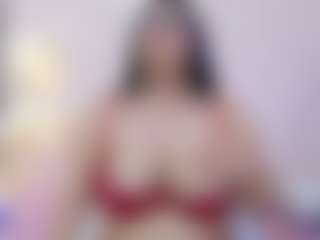 curvybuffgirllll MILF webcam performer live streaming