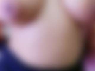 curvybuffgirllll's Live Sex Cam Show