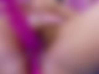 curvybuffgirllll's Live Sex Cam Show