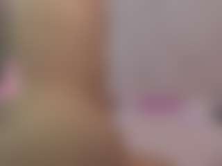Live cam show with curvybuffgirllll - Young Adult on Camsoda