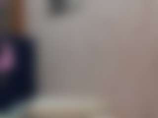curvybuffgirllll's Live Sex Cam Show