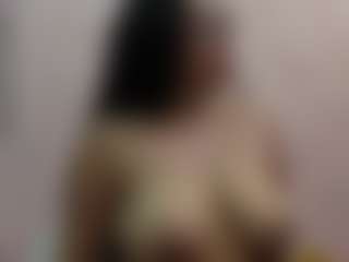 curvybuffgirllll's Live Sex Cam Show