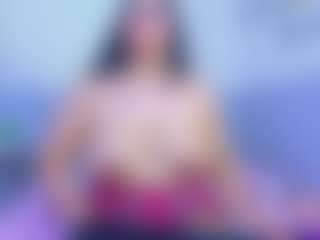 curvybuffgirllll's Live Sex Cam Show