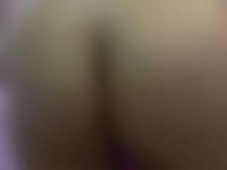 Spettacolo in cam dal vivo con curvybuffgirllll - Brown Eyes MILF su Camsoda