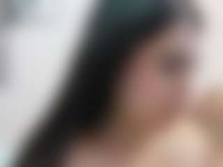 Live cam show with curvybuffgirllll - Eating Pussy on Mixed Magazine Live