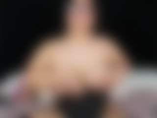 curvybuffgirllll's Live Sex Cam Show