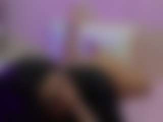 curvybuffgirllll's Live Sex Cam Show