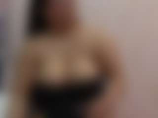 curvybuffgirllll's Live Sex Cam Show