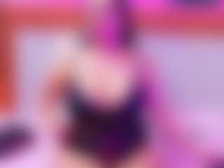 curvybuffgirllll's Live Sex Cam Show