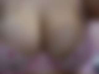 curvybuffgirllll's Live Sex Cam Show