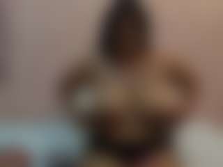 curvybuffgirllll's Live Sex Cam Show