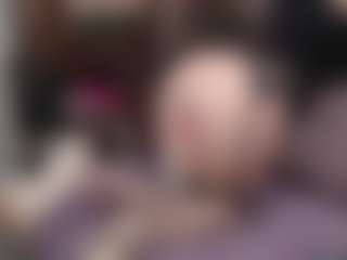 Kora Racy MILF webcam performer live streaming