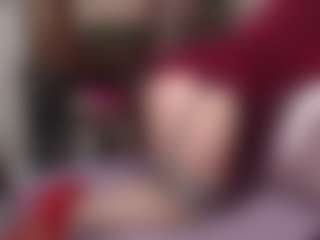 Kora Racy MILF webcam performer live streaming