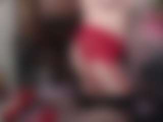 Kora Racy MILF webcam performer live streaming
