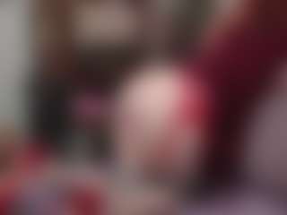 Kora Racy MILF webcam performer live streaming