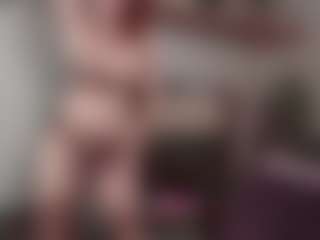 Live cam show with Kora Racy - Middle Aged on Milfs Live