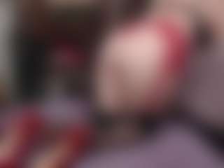 Live cam show with Kora Racy - Fingering MILF on CamClone