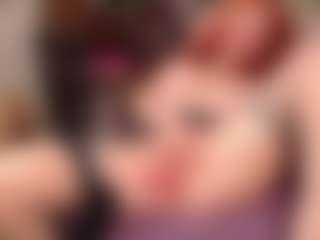 Kora Racy MILF webcam performer live streaming