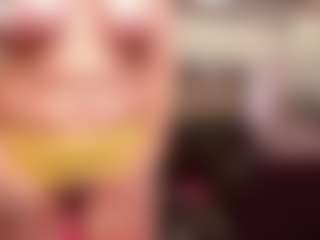 Kora Racy's Live Sex Cam Show