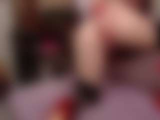 Live cam show with Kora Racy - Upskirt on Camsoda