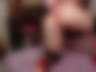 Live cam show with Kora Racy - Mature on Soda Cam