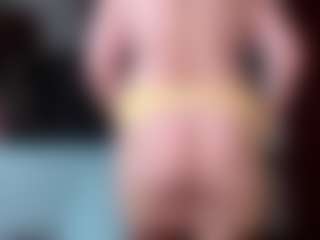 Live cam show with Kora Racy - Red Hair Middle Aged on CamwithHer