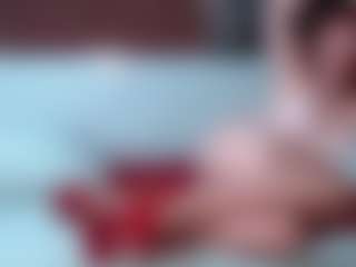 Live cam show with Kora Racy - Curvy Middle Aged on Camsoda
