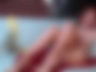 Live cam show with Kora Racy - Red Hair MILF on CamClone