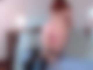 Kora Racy MILF-webcamperformer live