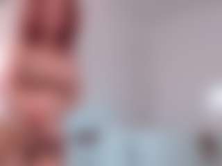 Kora Racy MILF-webcamperformer live