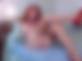 Show de cam en vivo con Kora Racy - Red Hair Middle Aged en Camsoda