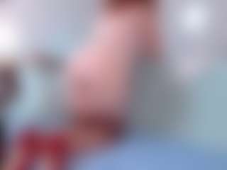 Kora Racy MILF webcam performer live streaming