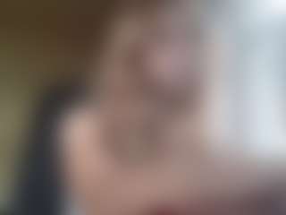 Live cam show with MilaHill - Teasing on CamwithHer