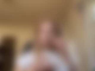 Live cam show with MilaHill - Tiny on Camsoda Late Night