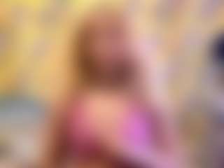 Live cam show with MilaHill - Tiny on Gym Cam Girls